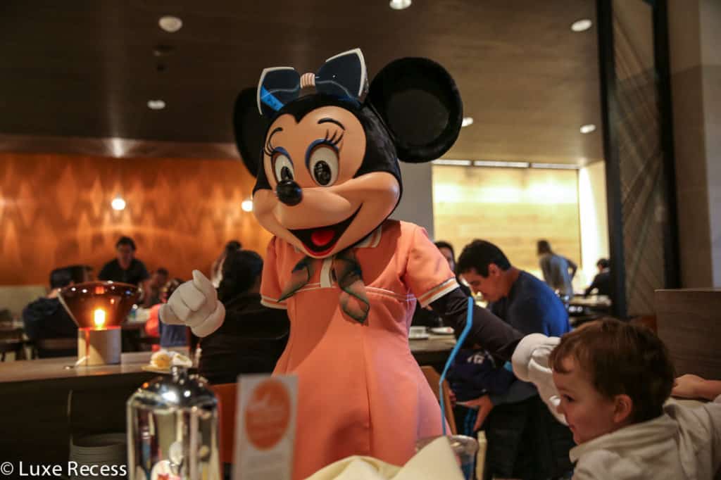 Minnie Mouse at the Four-Seasons Disney World character breakfast